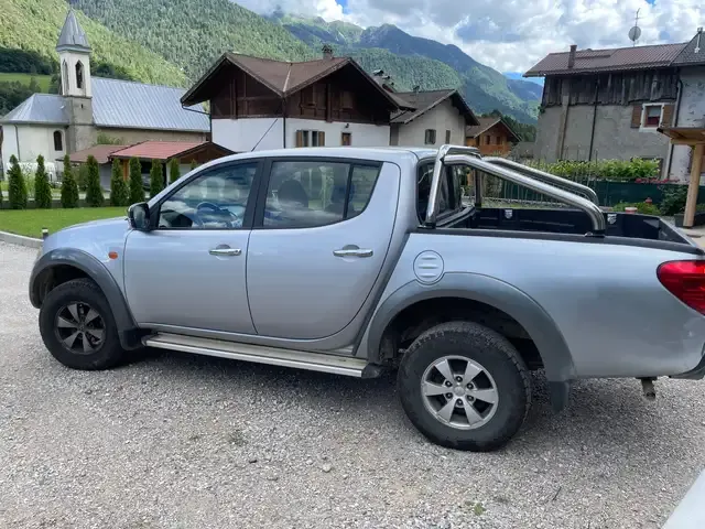 Mitsubishi L200