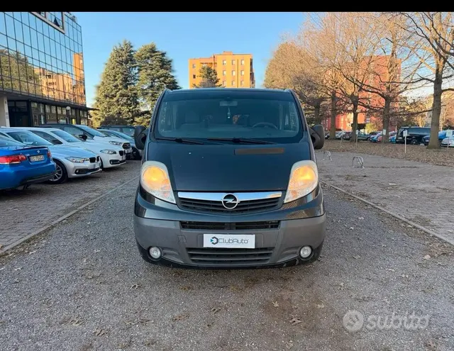Opel Vivaro 2ª serie