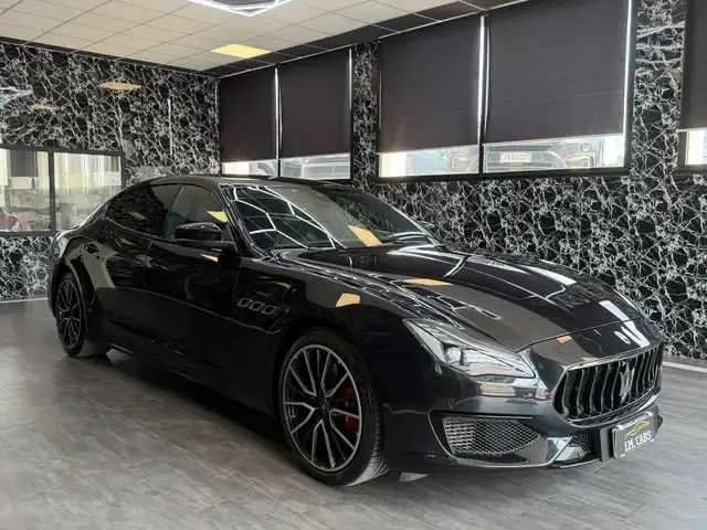 Maserati Quattroporte