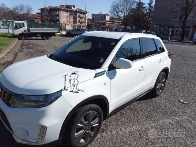 Suzuki e Vitara