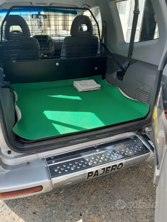 Mitsubishi Pajero (2000-2007)