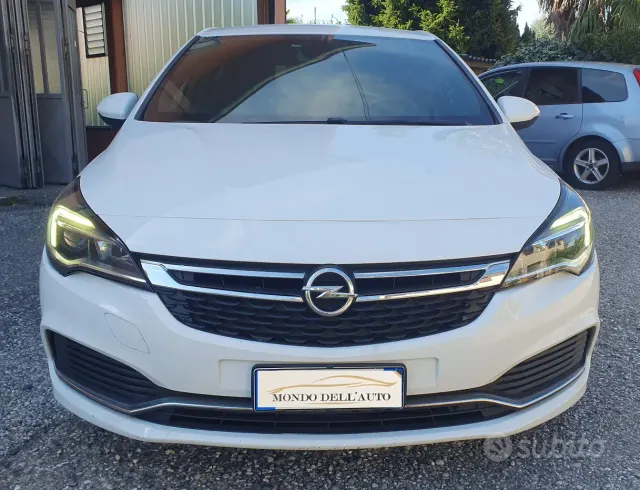 Opel Astra 5ª serie