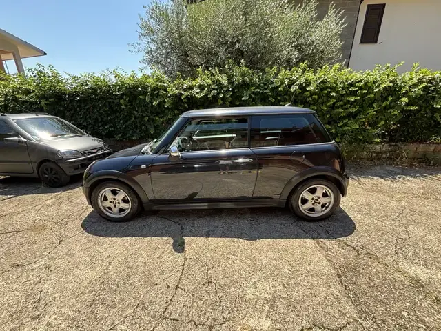 MINI One D