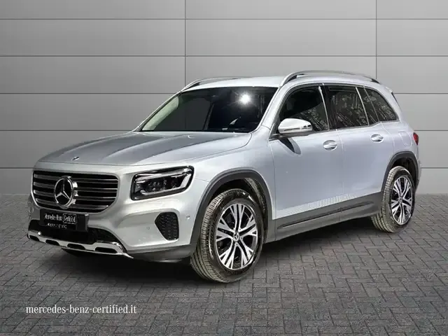 Mercedes-Benz GLB 180