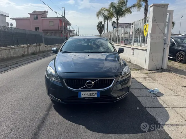 Volvo V40 (2012-2020)