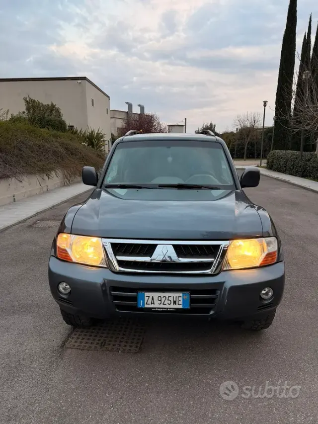 Mitsubishi Pajero (2000-2007)