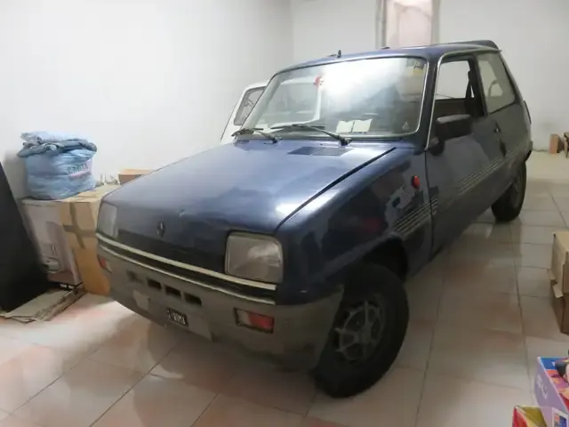 Renault R 5