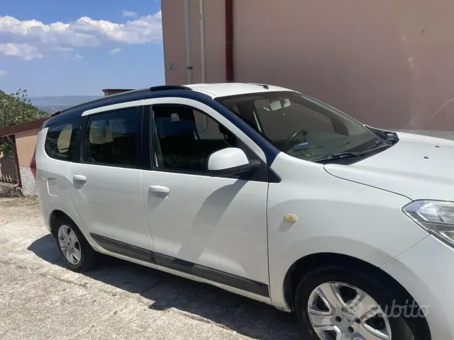 Dacia Lodgy