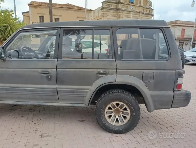 Mitsubishi Pajero ('82-'00)