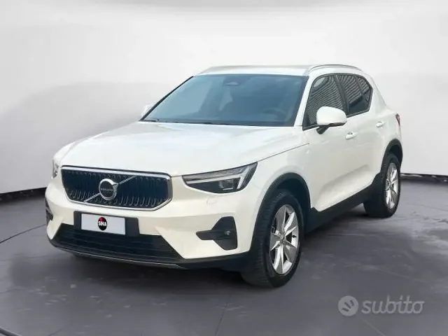 Volvo XC40 (2017-->)