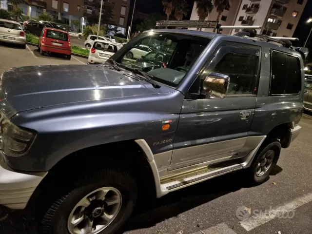 Mitsubishi Pajero ('82-'00)