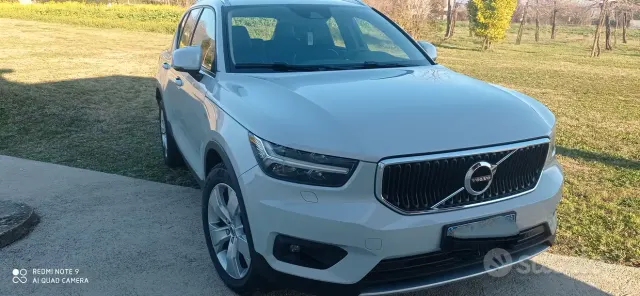Volvo XC40 (2017-->)