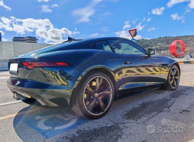 Jaguar F-Type (X152)