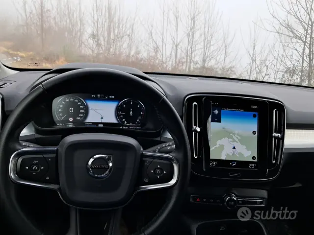 Volvo XC40 (2017-->)