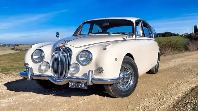 Jaguar MK II