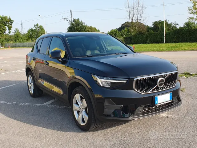 Volvo XC40 (2017-->)