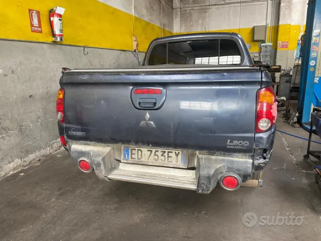 Mitsubishi L200 (2006-2015)