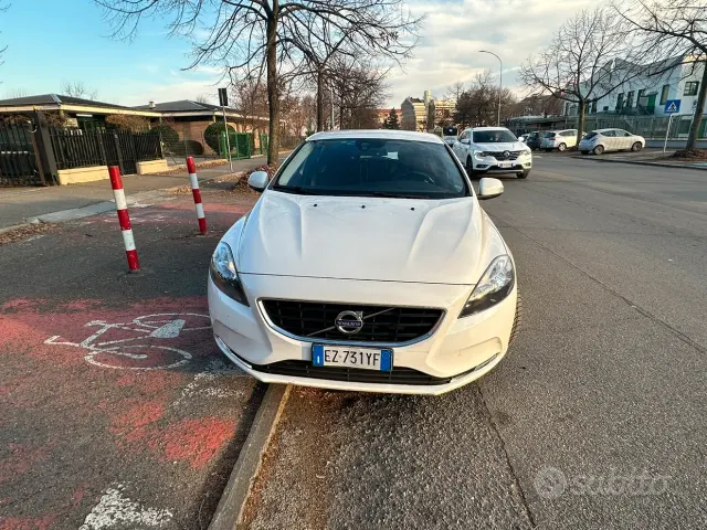 Volvo V40 (2012-2020)