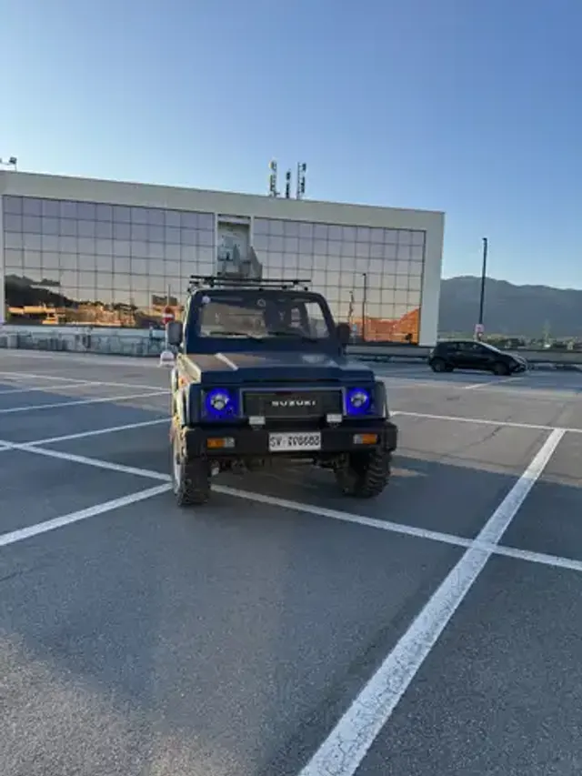 Suzuki Samurai