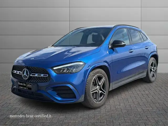 Mercedes-Benz GLA 200