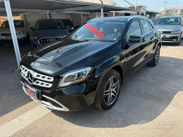 Mercedes-Benz GLA (X156)