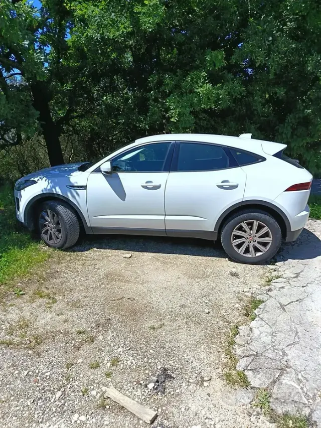 Jaguar E-Pace (X540)