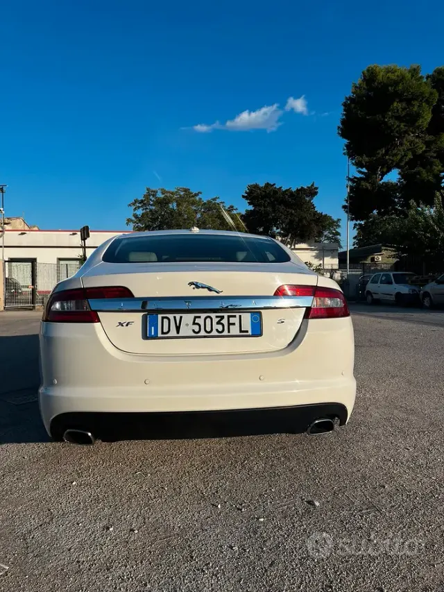 Jaguar XF 1ª serie (X250)