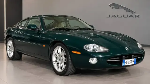 Jaguar XK8