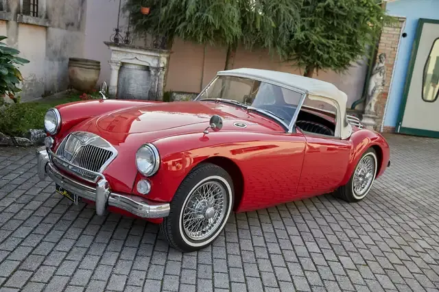 MG MGA
