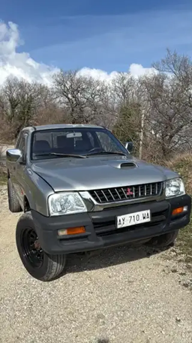 Mitsubishi L200