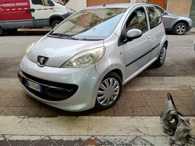 Peugeot 107