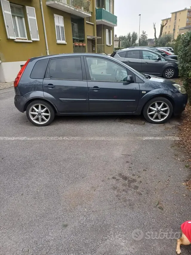 Ford Fiesta 5ª serie