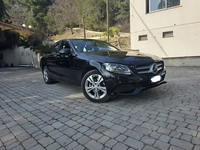 Mercedes-Benz C 220
