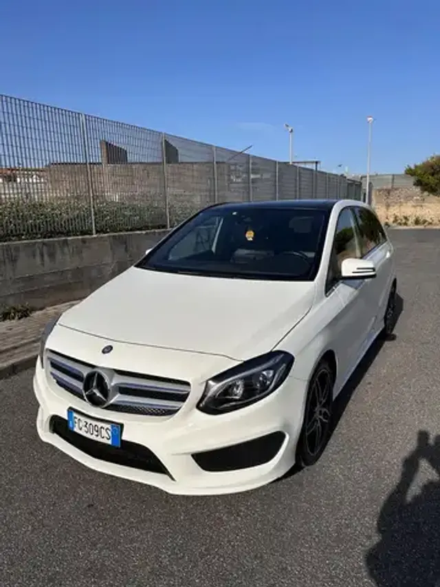 Mercedes-Benz B 200