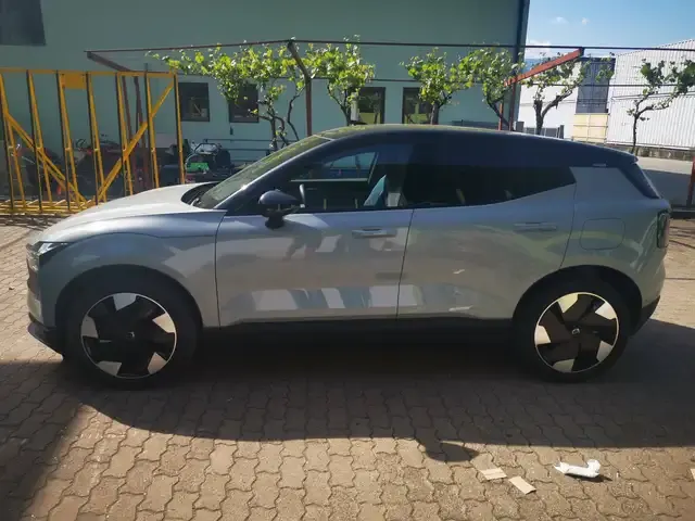 Volvo EX30