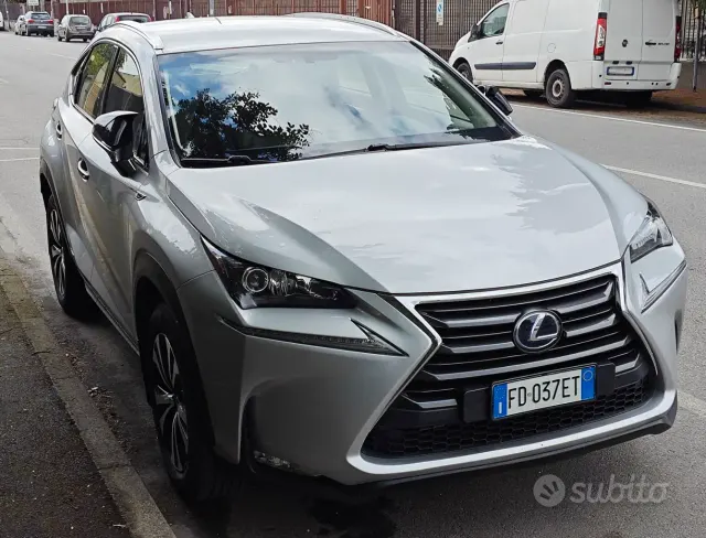 Lexus NX 1ª serie