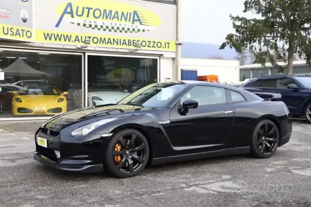 Nissan GT-R