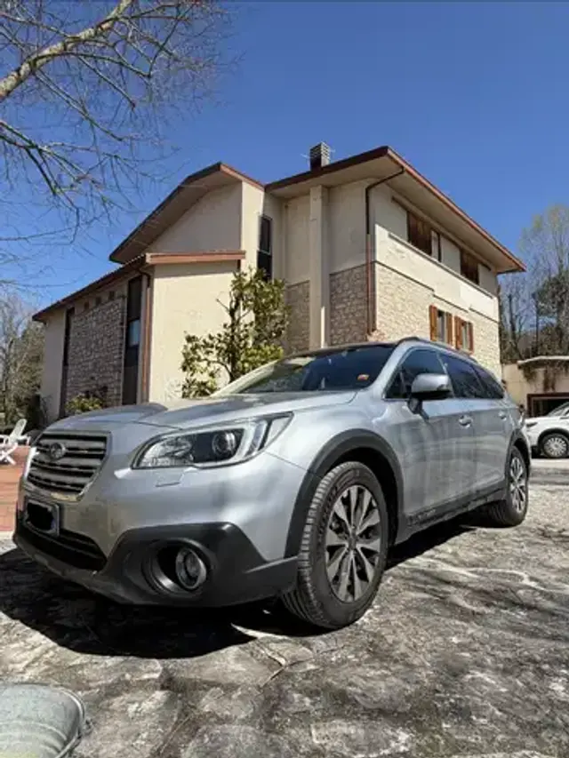 Subaru OUTBACK