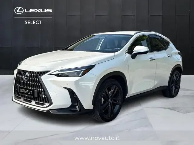 Lexus NX 450h+