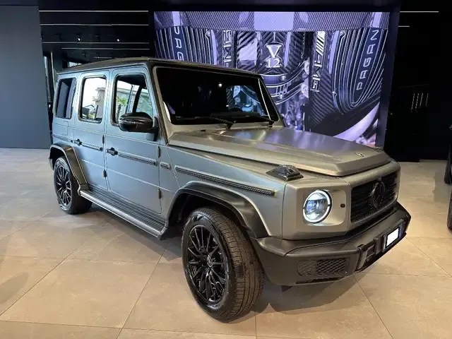 Mercedes-Benz G 400