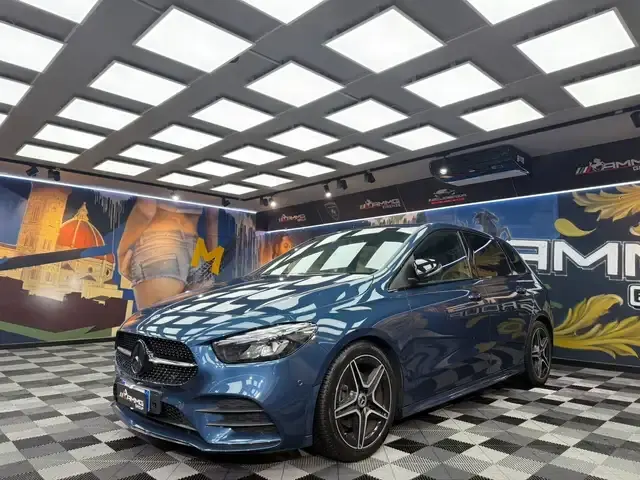 Mercedes-Benz B 200
