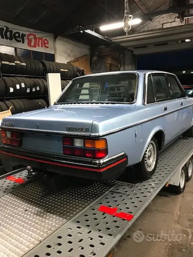 Volvo 240