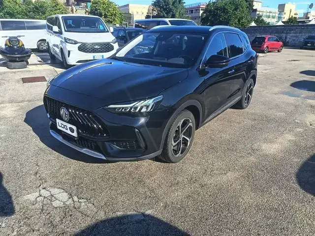 MG HS