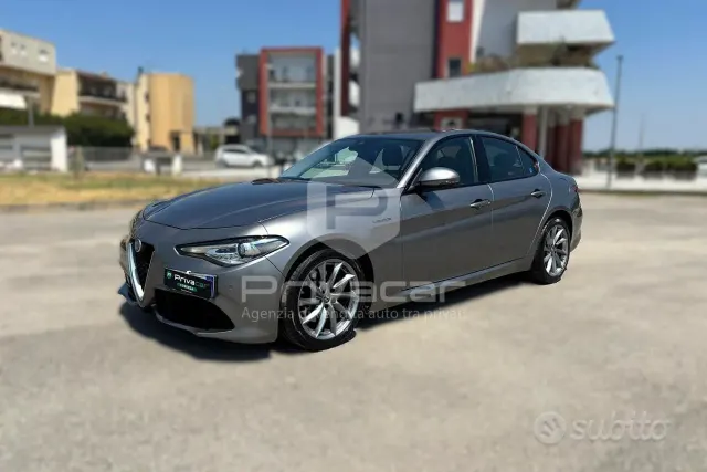 Alfa Romeo Giulia (2016)