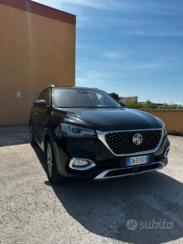 MG HS (2022-->)