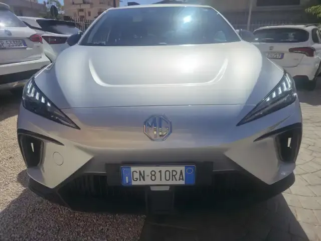 MG MG4