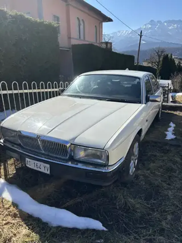 Jaguar XJ