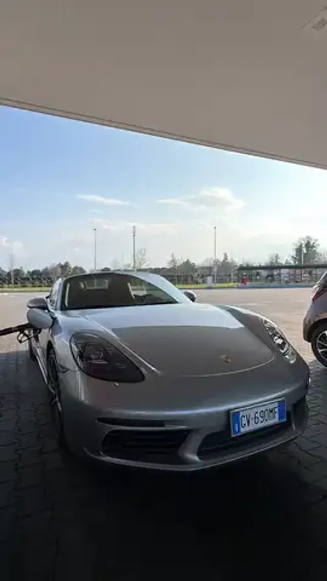 Porsche 718