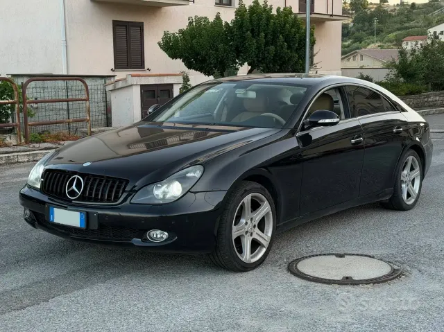 Mercedes-Benz CLS (C219)