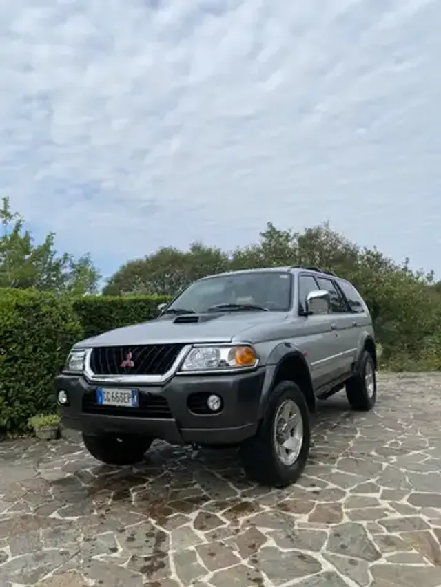 Mitsubishi Pajero Sport